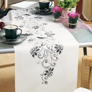 Vervaco Partnerbordslöpare elegant broderipack/löpare i förtryckt/förritade korsstygn, bomull, flerfärgad, 38 x 142 0,3 cm 5413480122080 Vervaco Partnerbordslöpare elegant broderipack/löpare i förtryckt/förritade korsstygn, bomull, flerfärgad, 38 x 142 0,3 cm 5413480122080